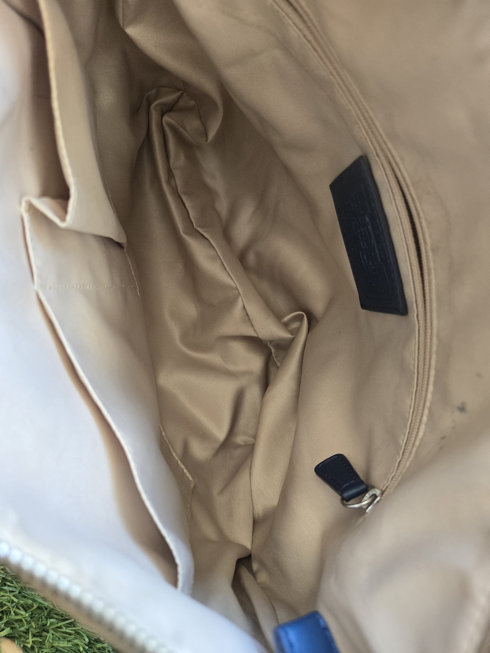 Coach Beige Signature Canvas Shoulder Bag with Navy Trim - Picture 5 of 12